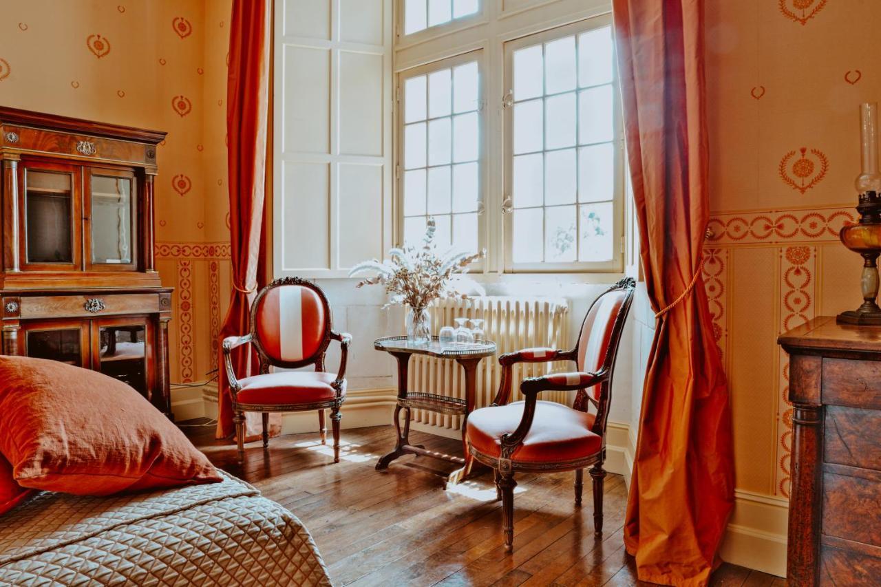 Chateau De Crazannes Экстерьер фото